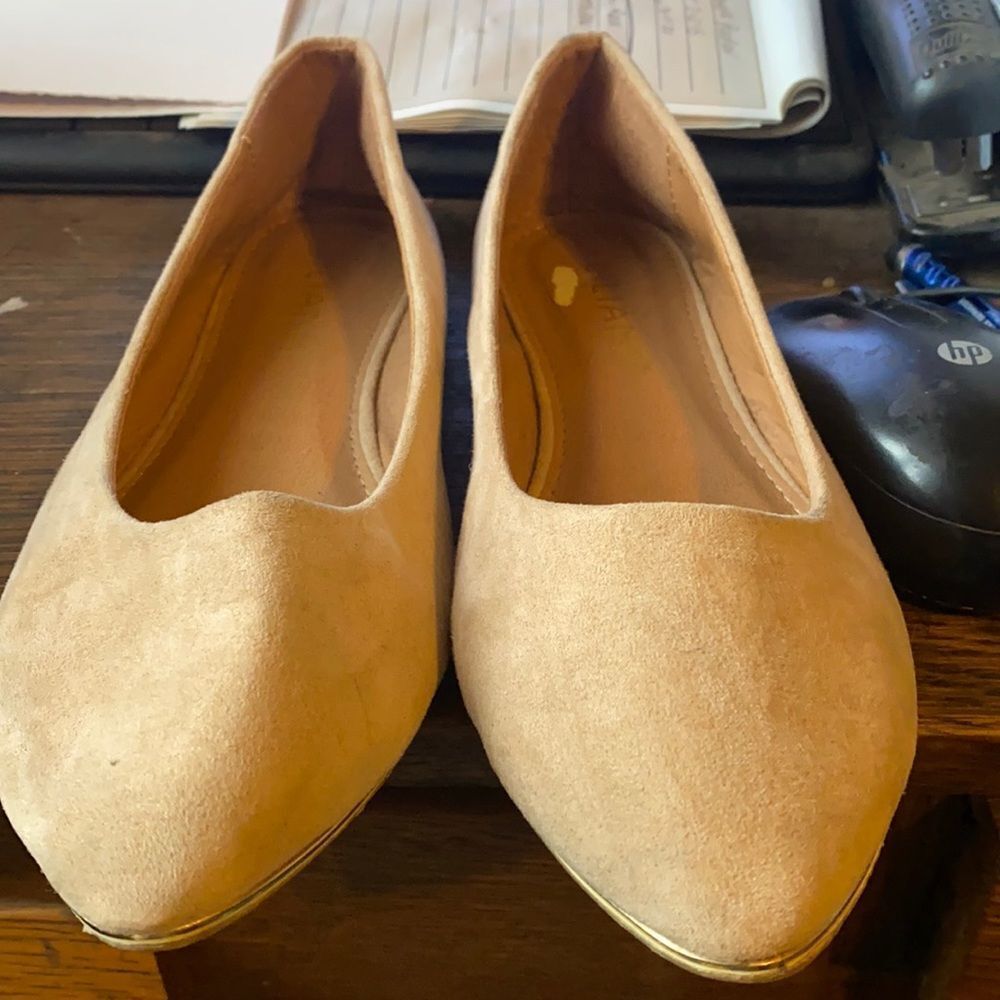 Faux Suede ballet shoes sz. 7.5